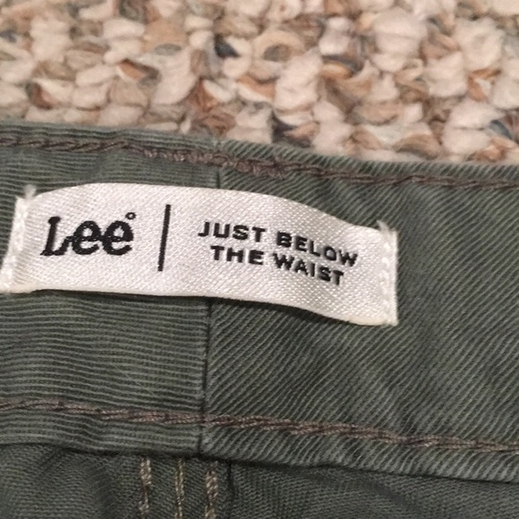 Shorts - Picture 2 of 4